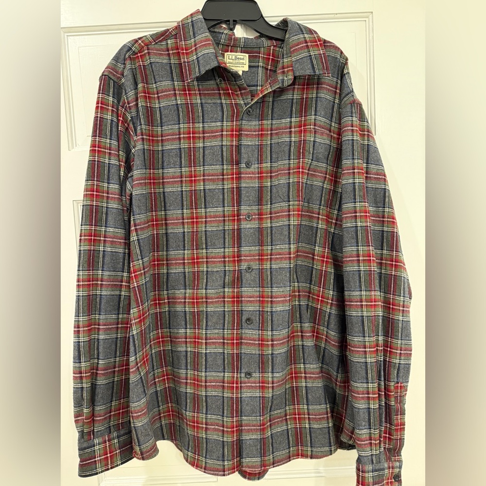 L.L. Bean Men's Long Sleeve Plaid Flannel Shirt Size XL Reg 100% Cotton